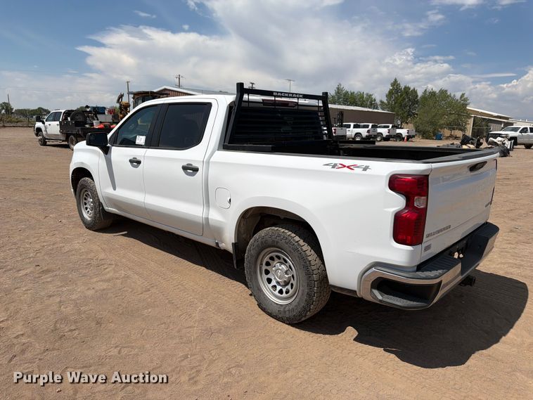 image for item FM7588 2022 Chevrolet Silverado 1500 Crew Cab pickup truck