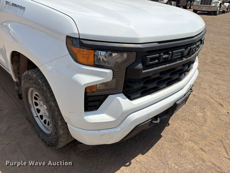 image for item FM7588 2022 Chevrolet Silverado 1500 Crew Cab pickup truck