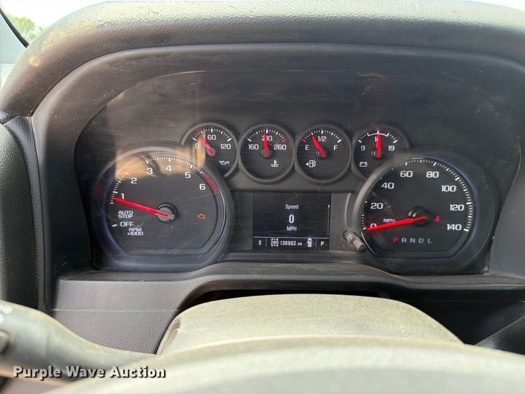 image for item FM7588 2022 Chevrolet Silverado 1500 Crew Cab pickup truck