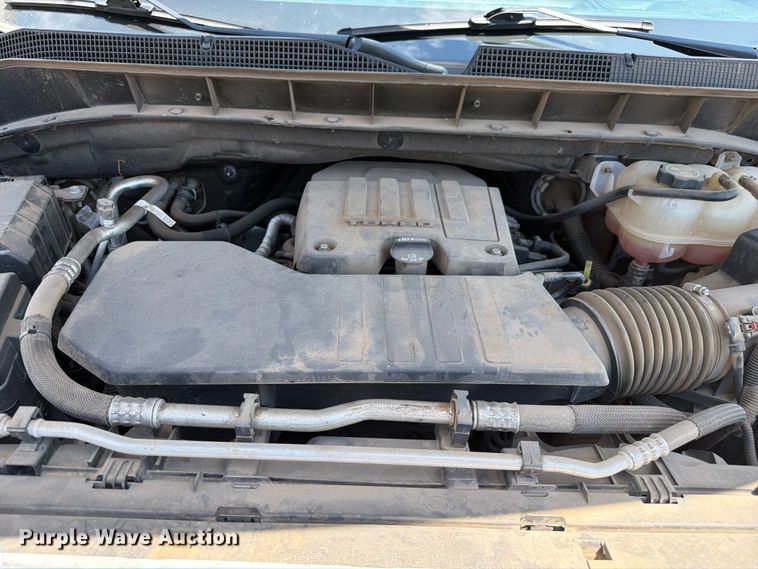 image for item FM7588 2022 Chevrolet Silverado 1500 Crew Cab pickup truck
