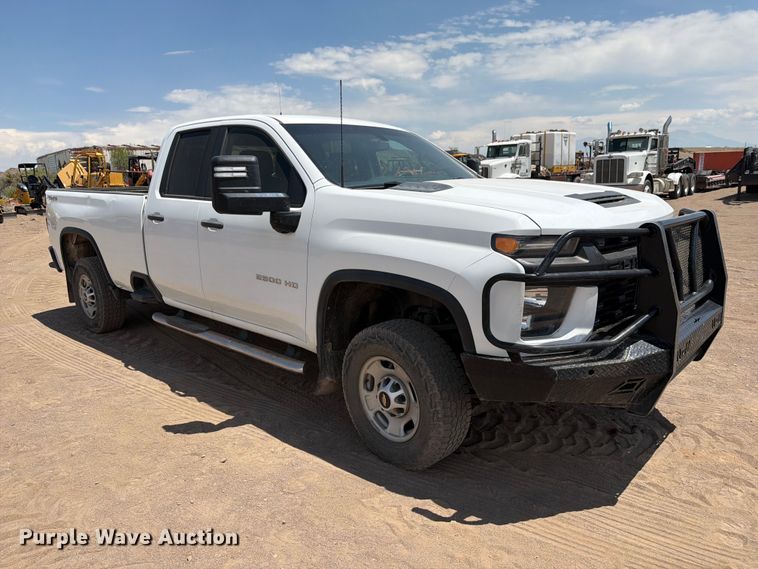image for item FM7592 2021 Chevrolet Silverado 2500HD Crew Cab pickup truck