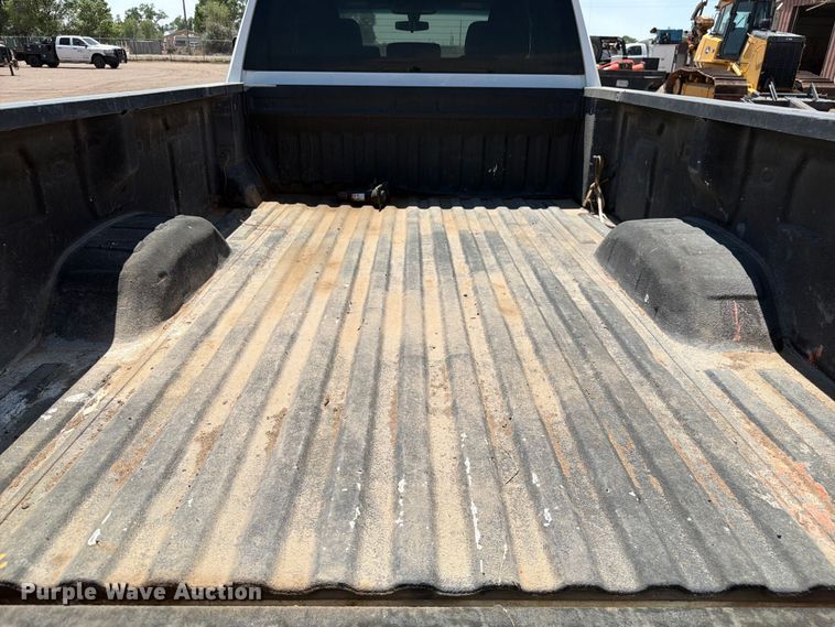 image for item FM7592 2021 Chevrolet Silverado 2500HD Crew Cab pickup truck