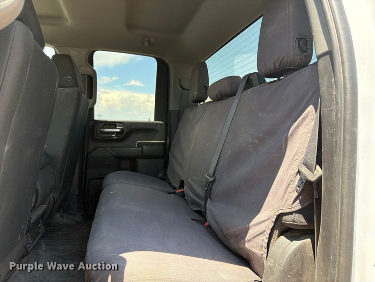 image for item FM7592 2021 Chevrolet Silverado 2500HD Crew Cab pickup truck