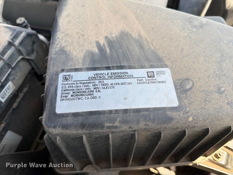 image for item FM7592 2021 Chevrolet Silverado 2500HD Crew Cab pickup truck