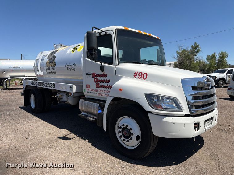 image for item FM7597 2015 Hino 338 vacuum truck