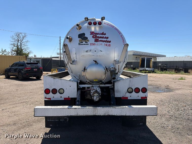 image for item FM7597 2015 Hino 338 vacuum truck