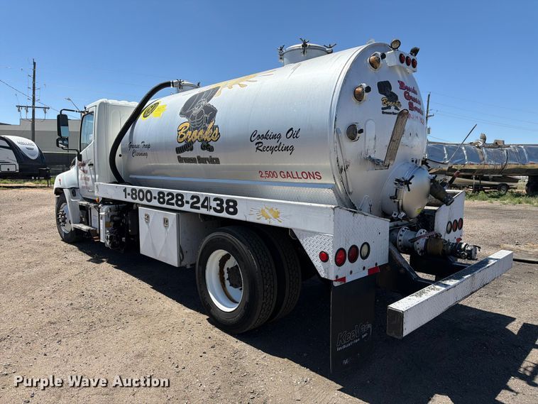 image for item FM7597 2015 Hino 338 vacuum truck