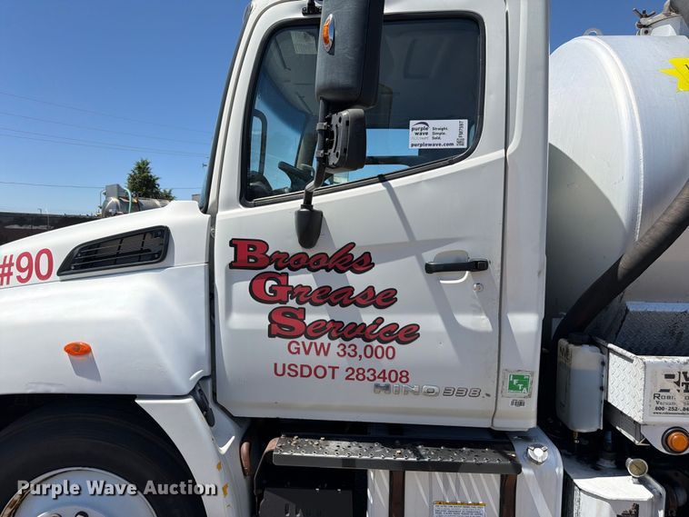 image for item FM7597 2015 Hino 338 vacuum truck