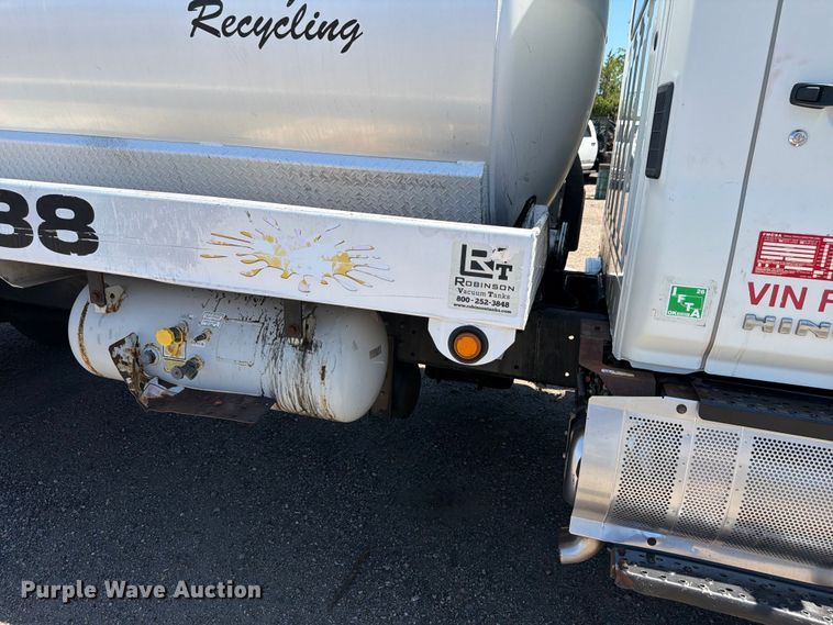 image for item FM7597 2015 Hino 338 vacuum truck