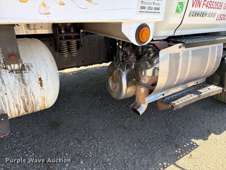 image for item FM7597 2015 Hino 338 vacuum truck