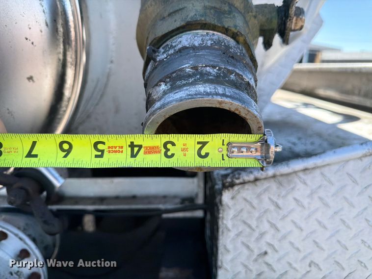 image for item FM7597 2015 Hino 338 vacuum truck
