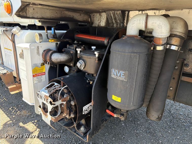 image for item FM7597 2015 Hino 338 vacuum truck