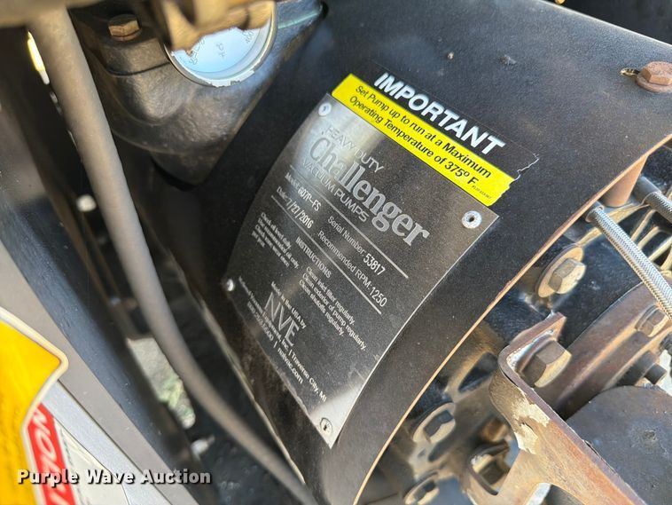 image for item FM7597 2015 Hino 338 vacuum truck
