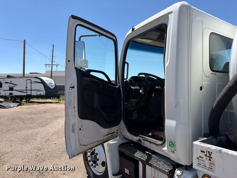 image for item FM7597 2015 Hino 338 vacuum truck