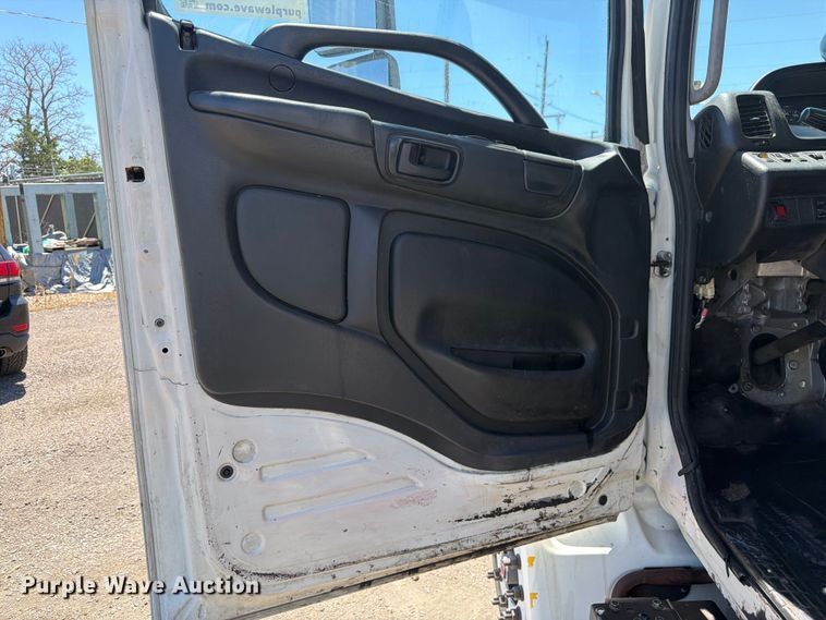image for item FM7597 2015 Hino 338 vacuum truck