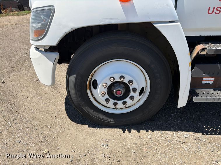 image for item FM7597 2015 Hino 338 vacuum truck