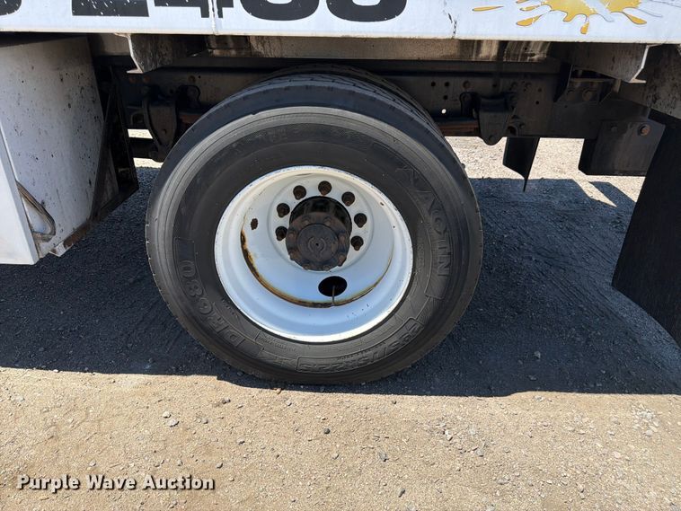 image for item FM7597 2015 Hino 338 vacuum truck