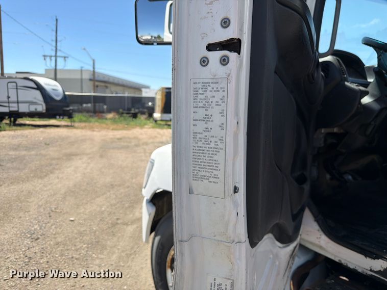 image for item FM7597 2015 Hino 338 vacuum truck