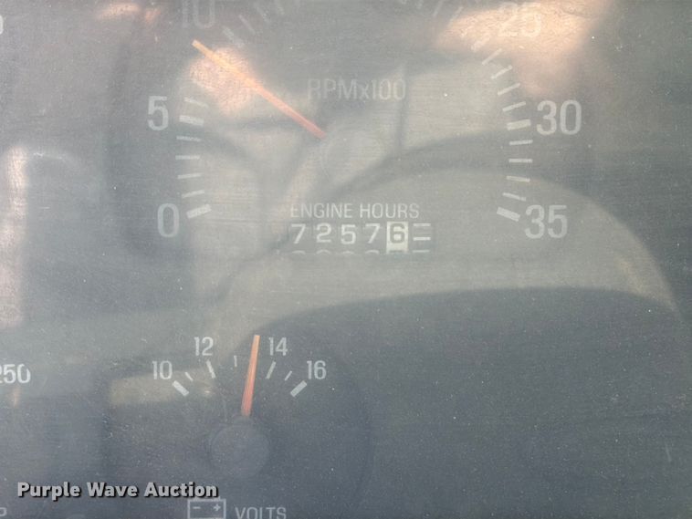 image for item FM7604 1999 Sterling L7501 refuse truck