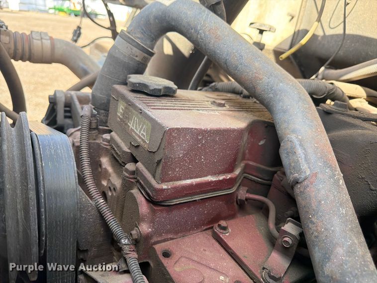 image for item FM7604 1999 Sterling L7501 refuse truck