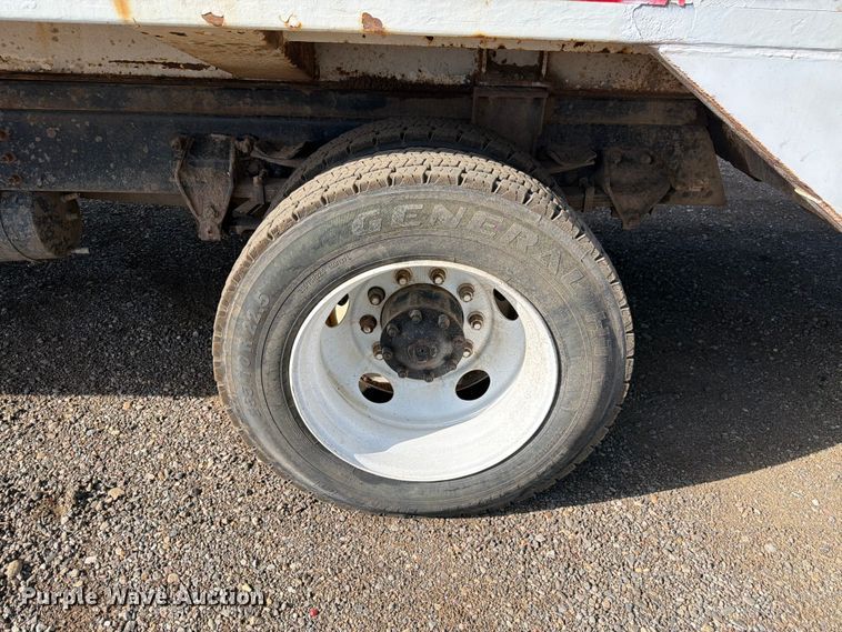image for item FM7604 1999 Sterling L7501 refuse truck
