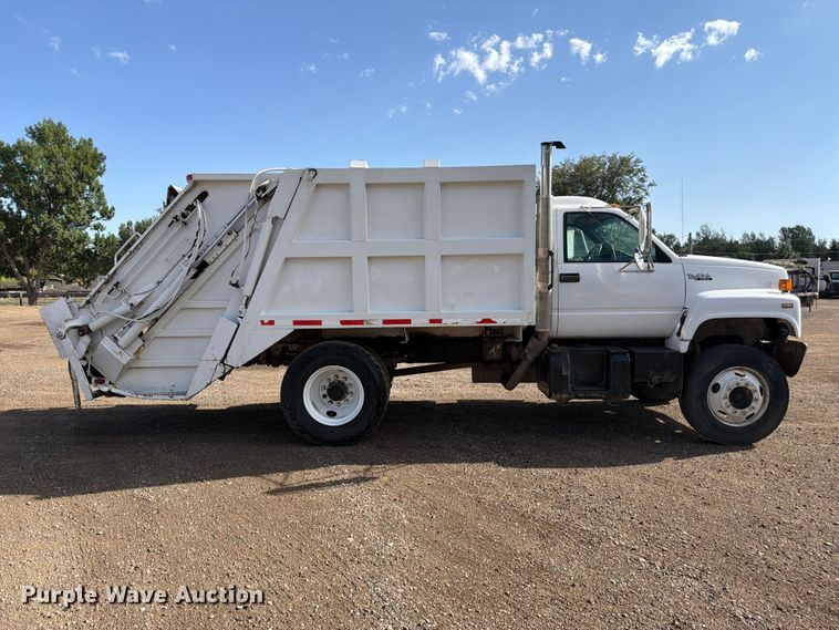 image for item FM7605 1995 GMC TopKick refuse truck