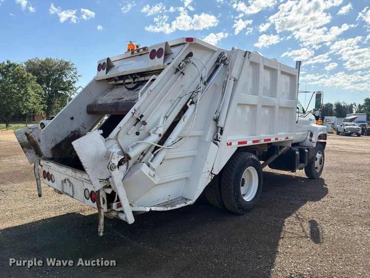 image for item FM7605 1995 GMC TopKick refuse truck