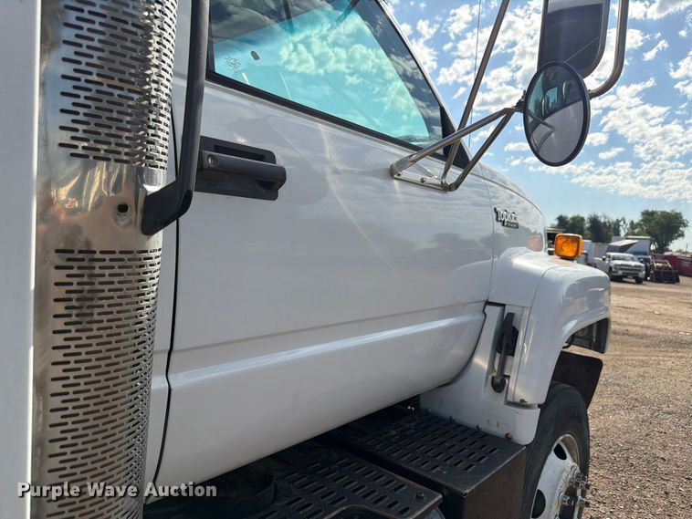 image for item FM7605 1995 GMC TopKick refuse truck