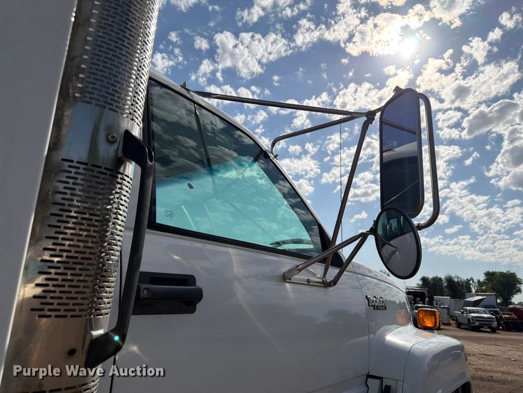 image for item FM7605 1995 GMC TopKick refuse truck