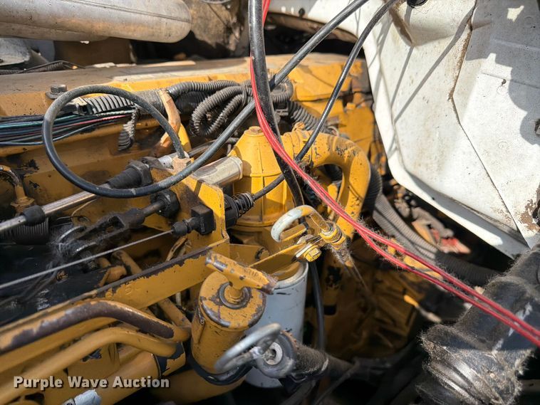 image for item FM7605 1995 GMC TopKick refuse truck
