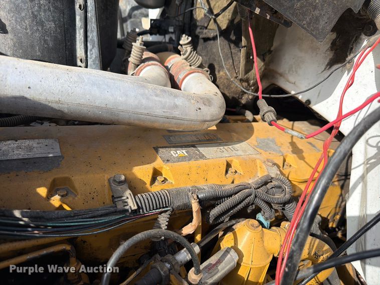 image for item FM7605 1995 GMC TopKick refuse truck