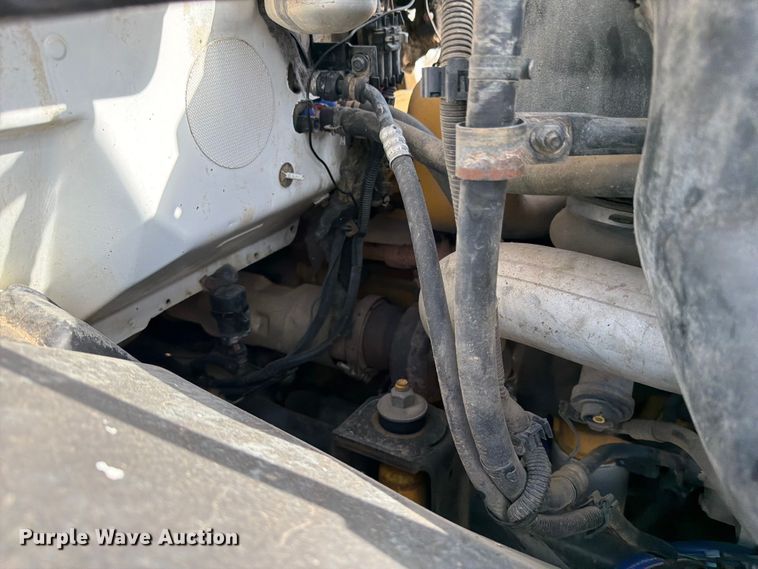 image for item FM7605 1995 GMC TopKick refuse truck