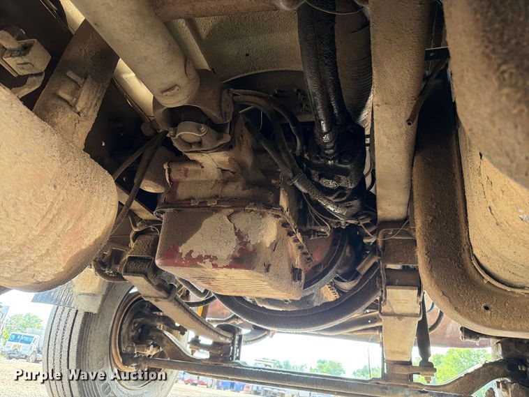 image for item FM7605 1995 GMC TopKick refuse truck