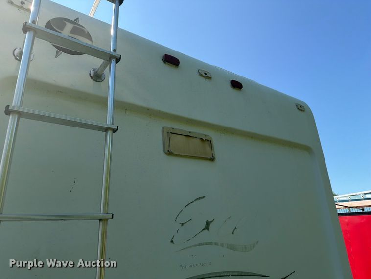 image for item FN2503 2002 Excel camper