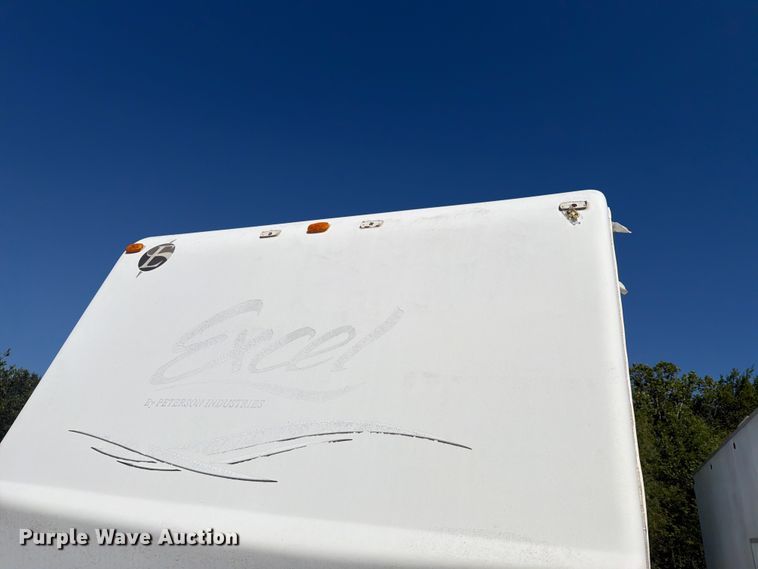 image for item FN2503 2002 Excel camper