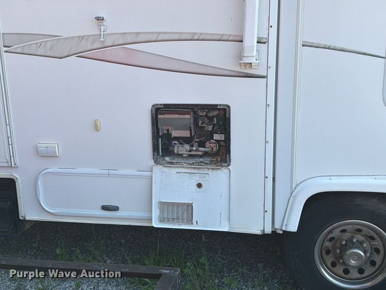 image for item FN2503 2002 Excel camper