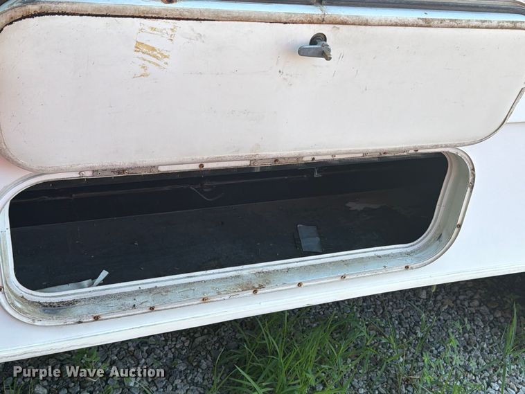image for item FN2503 2002 Excel camper
