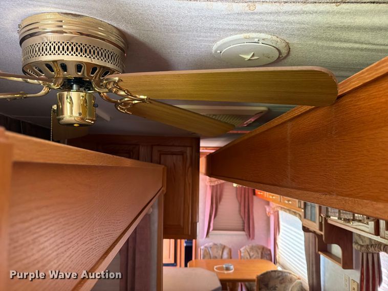 image for item FN2503 2002 Excel camper