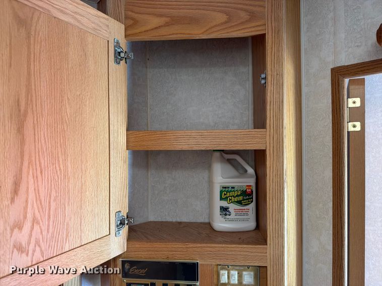 image for item FN2503 2002 Excel camper