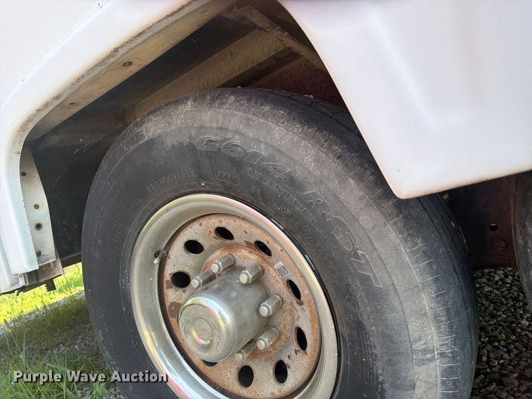 image for item FN2503 2002 Excel camper