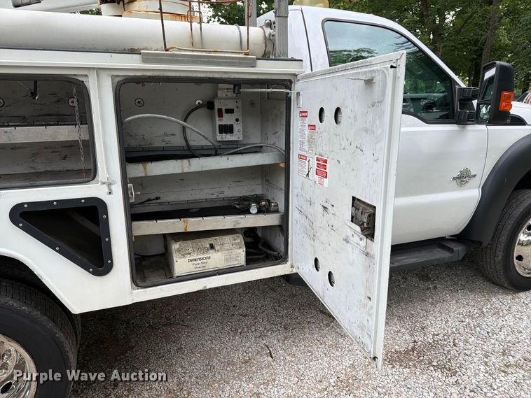 image for item FN2509 2016 Ford F450 Super Duty bucket truck