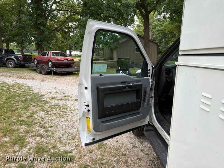 image for item FN2509 2016 Ford F450 Super Duty bucket truck