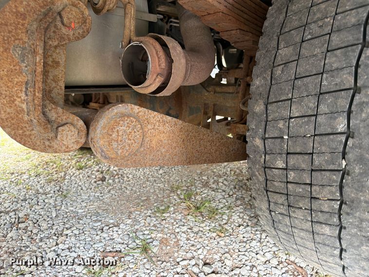 image for item FN2509 2016 Ford F450 Super Duty bucket truck