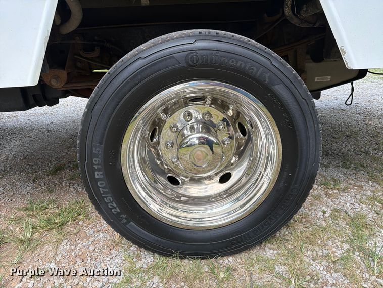 image for item FN2509 2016 Ford F450 Super Duty bucket truck
