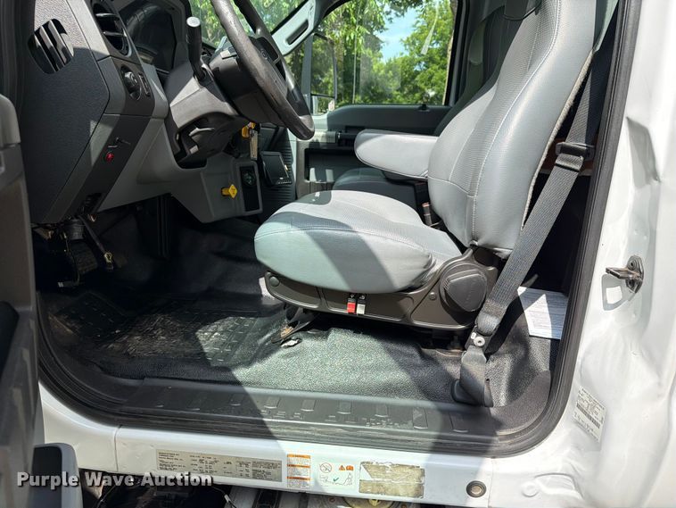 image for item FN2510 2018 Ford F650 Super Duty box truck