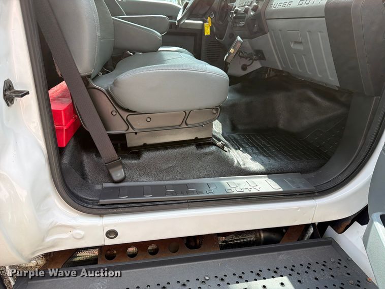 image for item FN2510 2018 Ford F650 Super Duty box truck