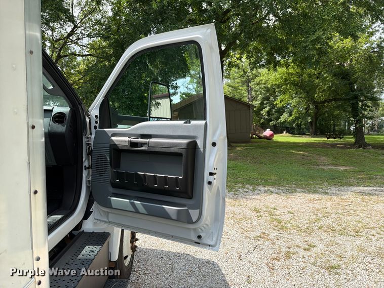 image for item FN2510 2018 Ford F650 Super Duty box truck