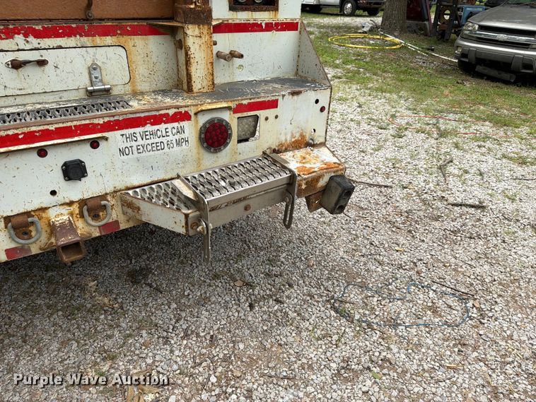 image for item FN2511 2015 Ford F550 Super Duty Crew Cab utility / service truck