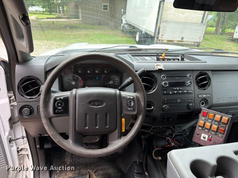 image for item FN2511 2015 Ford F550 Super Duty Crew Cab utility / service truck