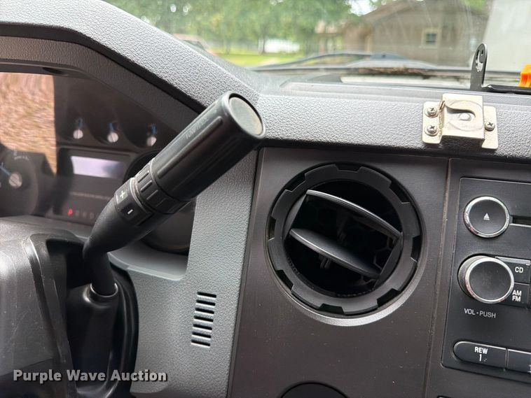 image for item FN2511 2015 Ford F550 Super Duty Crew Cab utility / service truck